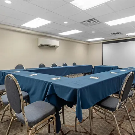 Best Western Plus Suites Downtown Calgary-3