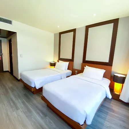 Pinnacle Lumpini Park Hotel-3