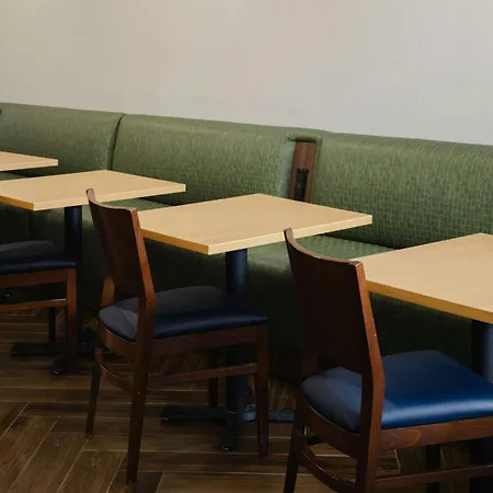 Fairfield Inn And Suites By Marriott Fort Wayne-2