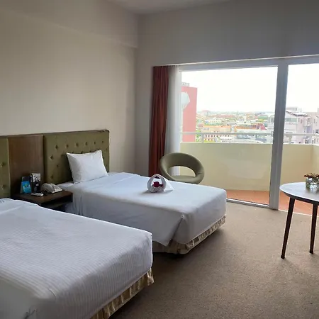 Muong Thanh Holiday Hue Hotel-2