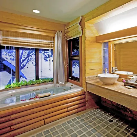 Sunset Park Resort And Spa By Swr-3