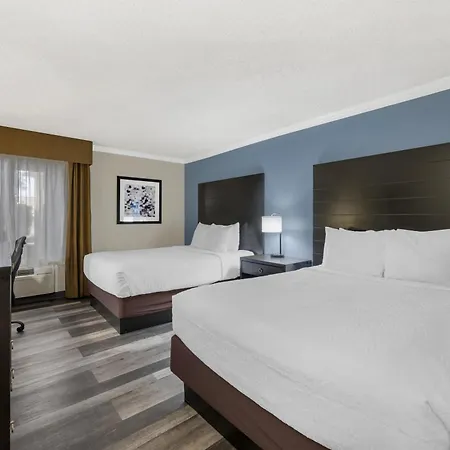 Best Western Airport Albuquerque InnSuites Hotel&Suites-3