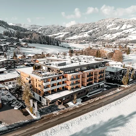 Alpenparks Hotel & Apartment Taxacher-2