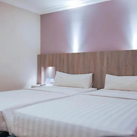 Royal Palm Hotel & Conference Center Cengkareng-3