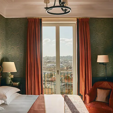 Rocco Forte Hotel De La Ville-3