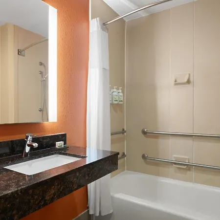 La Quinta By Wyndham Florence-2