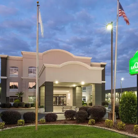 La Quinta By Wyndham Florence-3