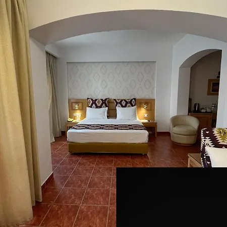Tamra Beach Resort-3
