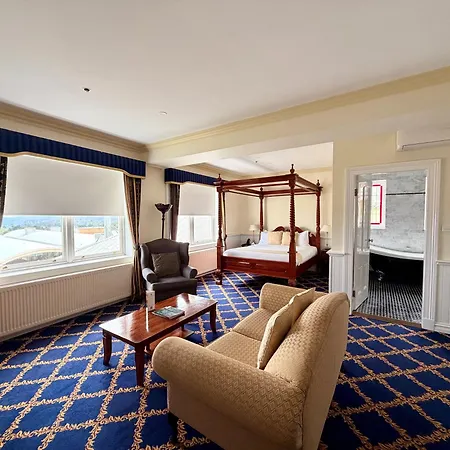 Carrington Hotel-2