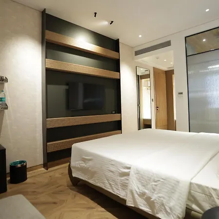 Regency Hotel Malabar Hill-2