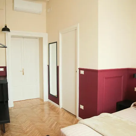 Albergo Garisenda Con Terrazza Panoramica Sulle Due Torri-2