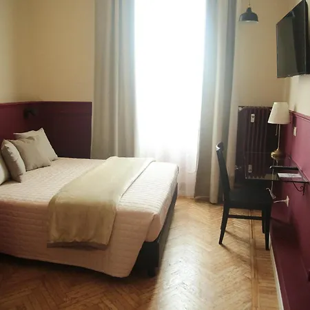 Albergo Garisenda Con Terrazza Panoramica Sulle Due Torri-2