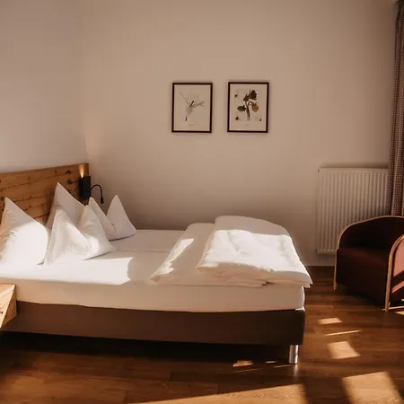 Hotel Neubergerhof-3