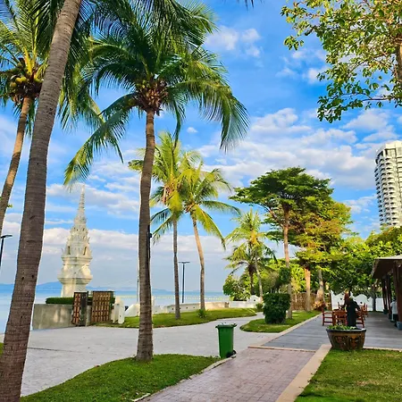 The Heritage Pattaya Beachfront Resort-3