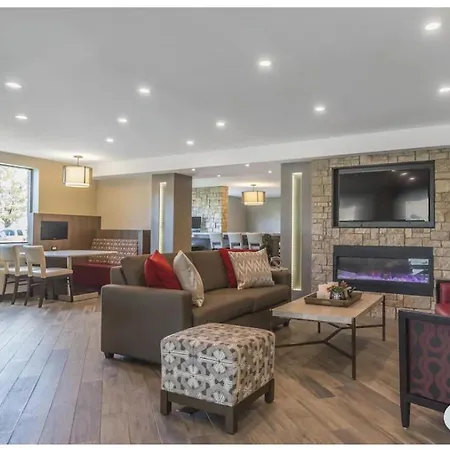 Spark By Hilton Oshawa-2