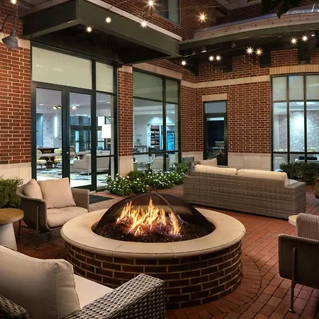 Courtyard By Marriott Little Rock Downtown-2