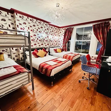 Crompton Guest House-3