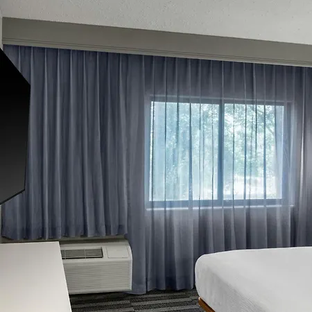 Courtyard By Marriott Fort Lauderdale Coral Springs-3