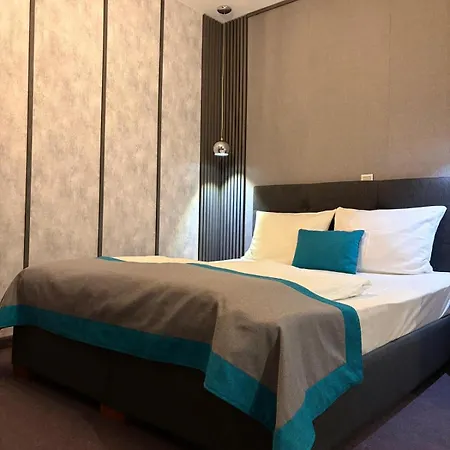 Hotel Sokak-3