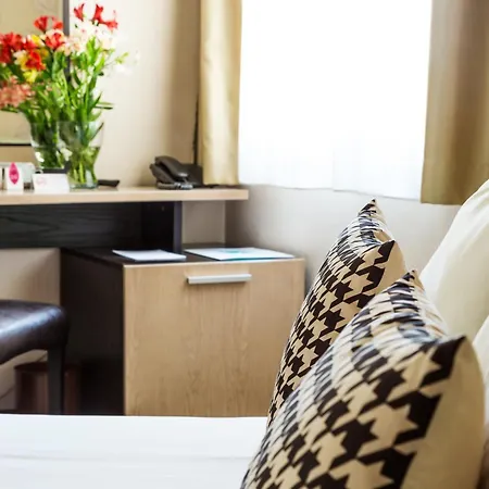 City Avenue Hotel-2