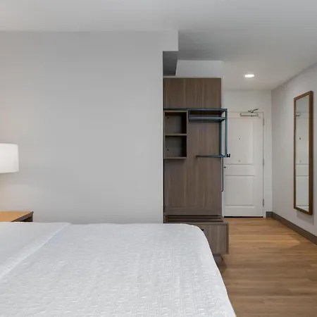 Hampton Inn Owensboro-3
