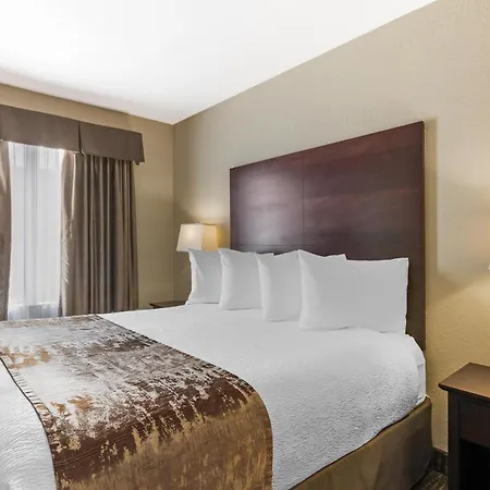 Best Western Plus Pembina Inn & Suites-2