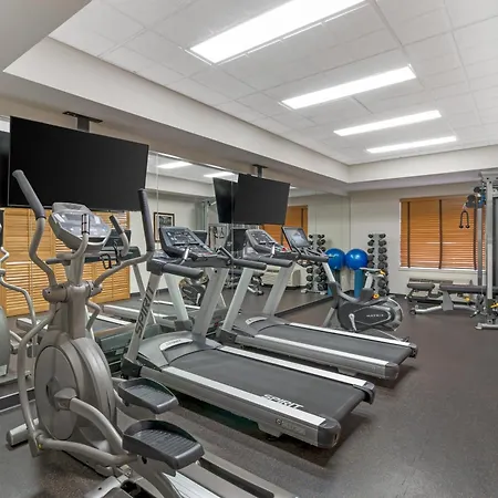 Best Western Plus Pembina Inn & Suites-3