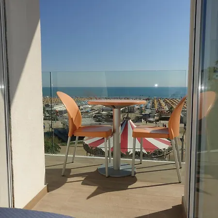 Hotel Mondial-2