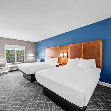 Comfort Inn & Suites Plainville-Foxboro-3