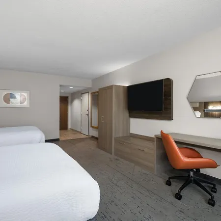 Holiday Inn Express Pembroke By Ihg-2