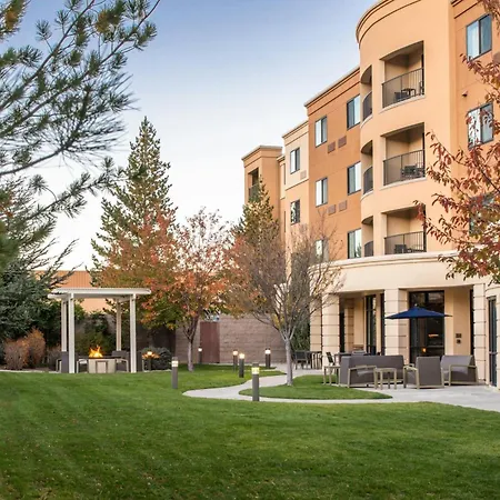 Courtyard Carson City-2