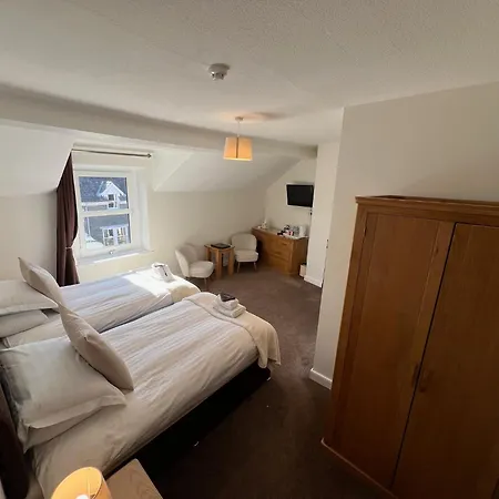 Dolly Waggon Guest House-3