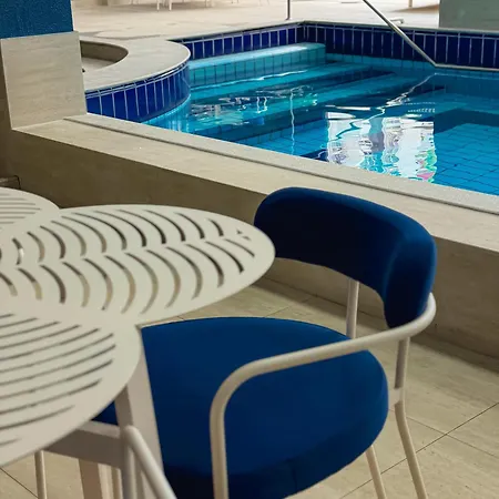 Hotel Blumenau By Pires - Balneario Camboriu-2