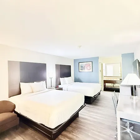Baymont By Wyndham Tallahassee-3