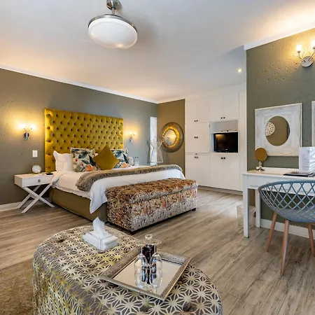 Loerie'S Call Guesthouse-3