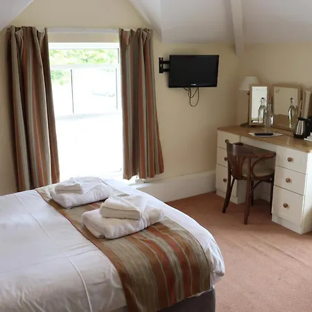 Lion Hotel & Studio Apartments-2
