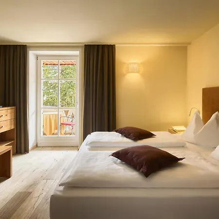 Dolomit Boutique Hotel-3