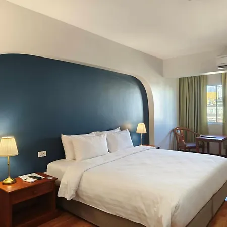 Regent Ramkhamhaeng 22-2