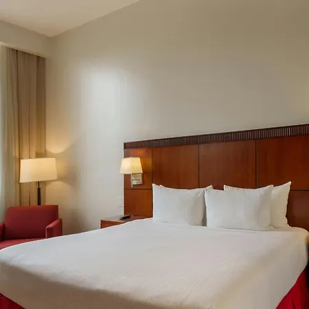 Courtyard By Marriott Panama Multiplaza Mall-2
