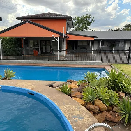 Country Leisure Motor Inn-2