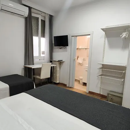 Hostal Cervantes-3