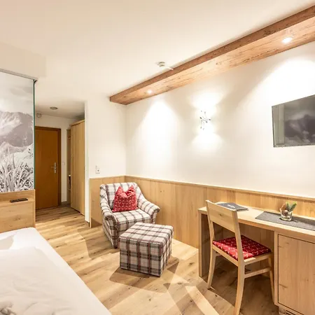 Hotel Garni Schellenberg-2
