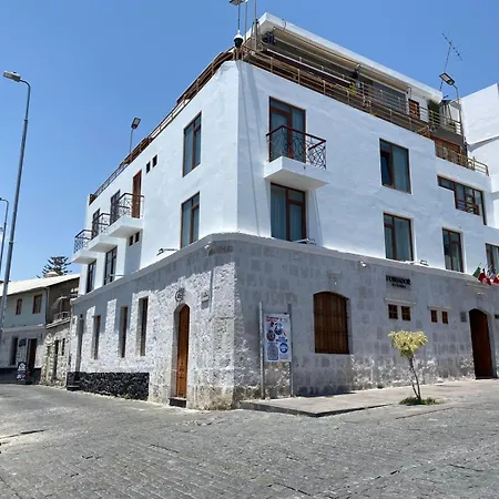 Hotel Fundador By Robles-2