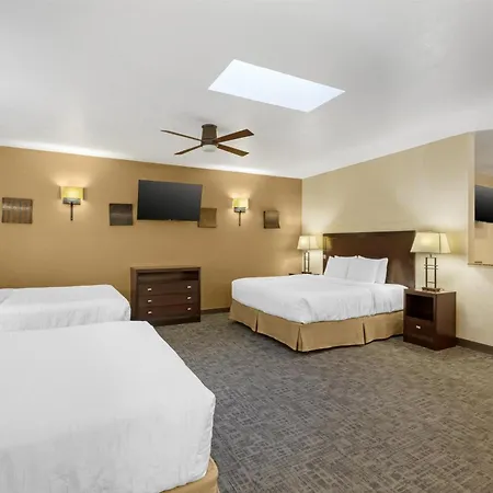 Best Western Plus Canyonlands Inn-3