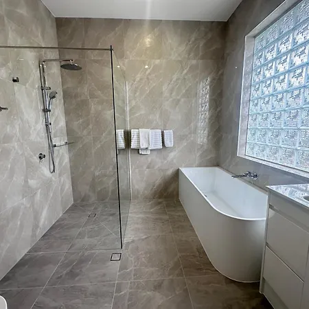Puffers Inn-2