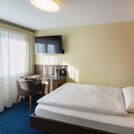 Hotel Drei Koenige-3