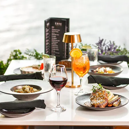 Holiday Inn Sydney - Waterfront By Ihg-3