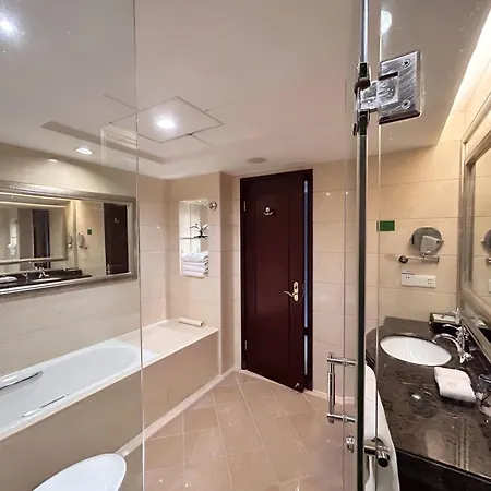 The Royal Marina Plaza Hotel Guangzhou-3
