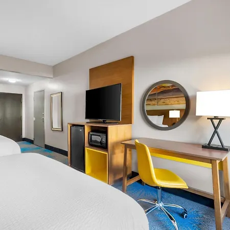Days Inn & Suites By Wyndham Ridgeland-2