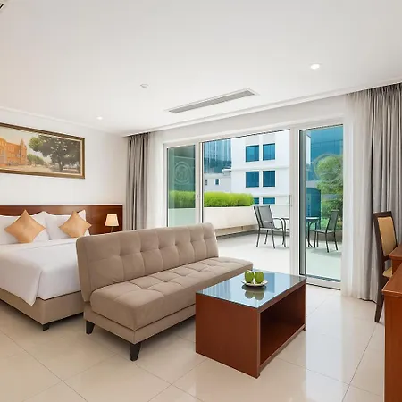 White Lotus Hotel Saigon-2